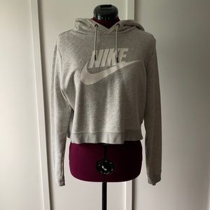 Nike Cropped Hoodie!